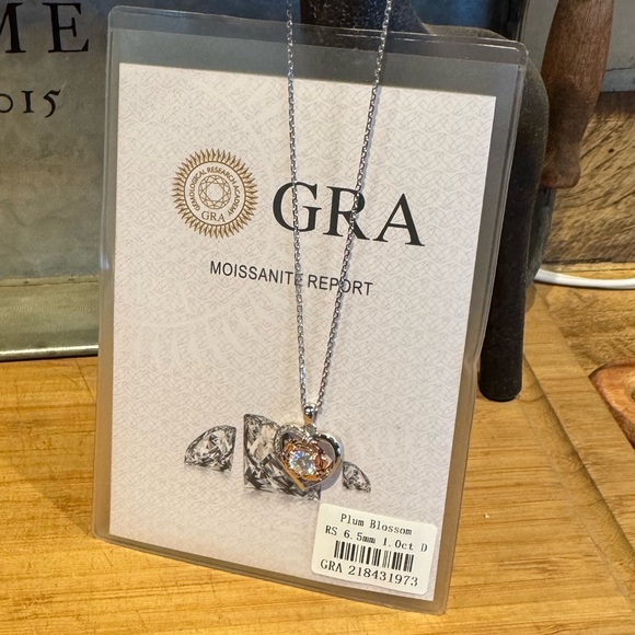 Jewelry - Over 1 ctw Moissanite heart rose two tone necklace